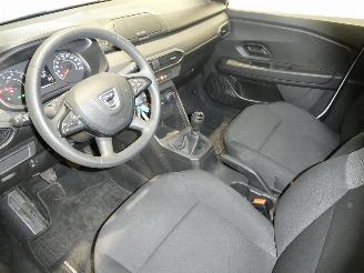 Dacia Sandero III ESSENTIA picture 17