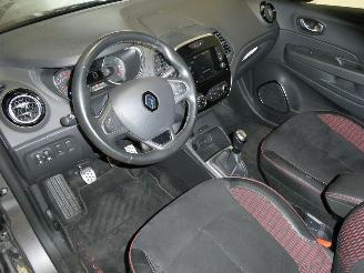 Renault Captur RED EDITION picture 21