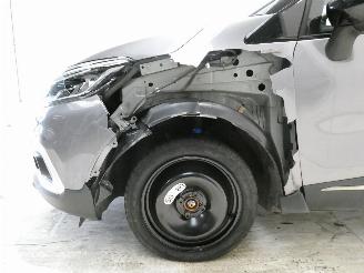 Renault Captur RED EDITION picture 4