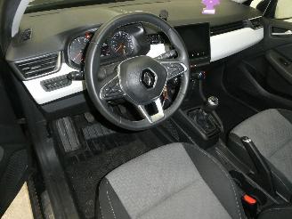 Renault Clio V LIMITED picture 21