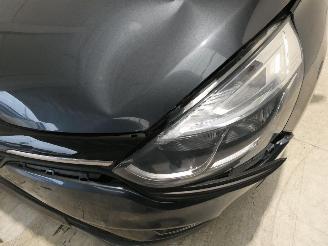 Renault Clio IV GRANDTOUR ZE picture 13