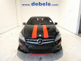 uszkodzony samochody osobowe Mercedes A-klasse 1.5D  A 180 CDI 2015/10