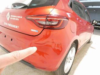 Renault Clio E-TECH HYBRID picture 10