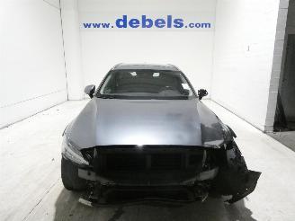 Damaged car Volvo V-60 CROSS COUNTRY CO 2020/10