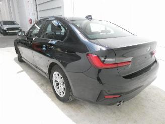 BMW 3-serie 2.0D  D picture 4