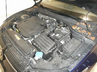 Volkswagen Golf 2.0D VARIANT LIFE picture 23