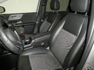 Mercedes B-klasse 1.5D  180D picture 13
