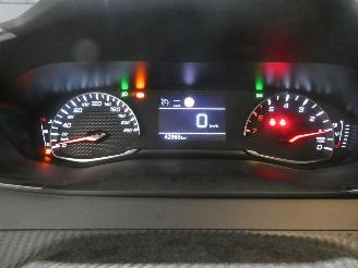 Peugeot 208 II ACTIVE PACK picture 12