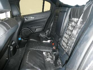 Alfa Romeo Giulia 2.2D  SUPER picture 16