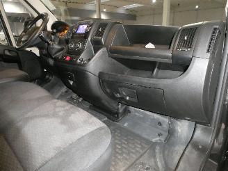 Peugeot Boxer 2.2 D PACK CLIM picture 13