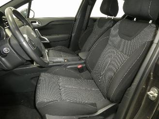 DS Automobiles DS 4 1.2  SO CHIC picture 18