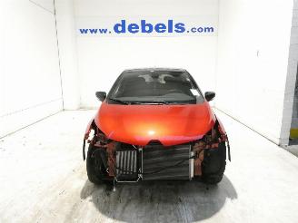 Unfallwagen Renault Captur EXTREM 2017/7