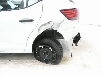 Dacia Sandero III ESSENTIA picture 5