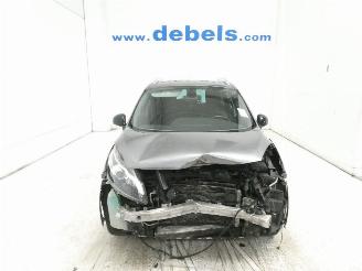 damaged passenger cars Renault Mégane SCENIC III BOSE EDIT 2016/5