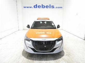 damaged passenger cars Peugeot 208 II ACTIVE PACK 2023/3