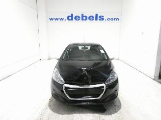 damaged passenger cars Peugeot 208 LIKE 2017/4