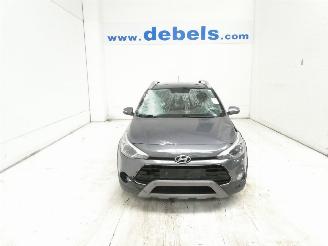 Schadeauto Hyundai I-20 1.4D ACTIVE 2017/9