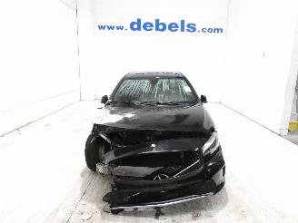 uszkodzony samochody osobowe Mercedes A-klasse 1.5D A 180 D 2016/11