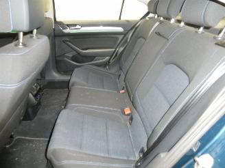 Volkswagen Passat GTE picture 18