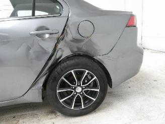 Mitsubishi Lancer 1.6 picture 10