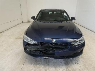 BMW 3-serie 2.0D D picture 2