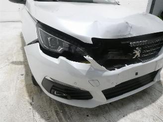 Peugeot 308 II ALLURE picture 14