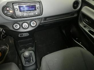 Toyota Yaris 1.0 picture 15