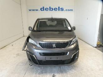 Vaurioauto  commercial vehicles Peugeot Expert 2.0DTRAVELLER ACTIVE 2019/6