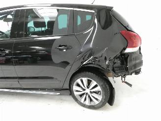 Peugeot 3008 1.2 picture 6