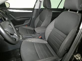 Skoda Octavia 1.0 picture 19