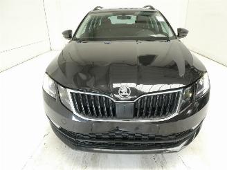 Skoda Octavia 1.0 picture 2