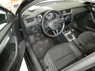 Skoda Octavia 1.0 picture 18