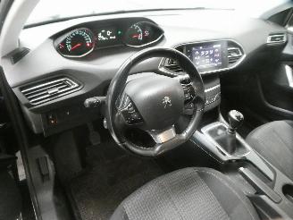 Peugeot 308 II SW STYLE picture 13