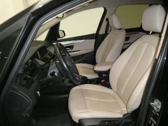 BMW 2-serie 1.5D 216D picture 16