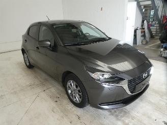 Mazda 2 HYBRID picture 12
