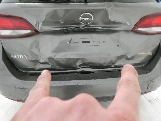 Opel Astra TOURER picture 7