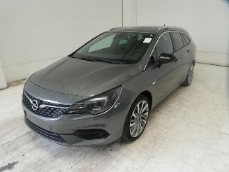 Opel Astra TOURER picture 3