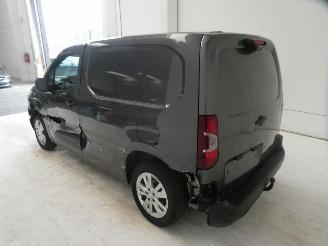 Peugeot Partner 1.5D ASPHALT picture 12