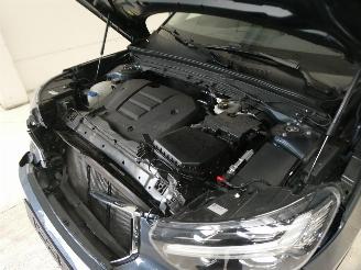 Volvo XC40 MOMENTUM picture 30