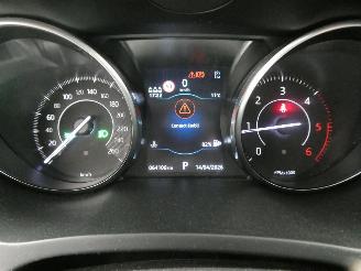 Jaguar E-Pace 2.0D S picture 14