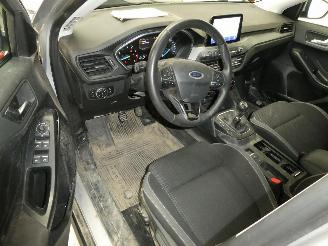 Ford Focus 1.0 HYBRIDE TREND picture 15