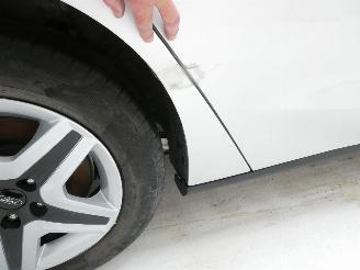 Ford Focus 1.0 HYBRIDE TREND picture 10