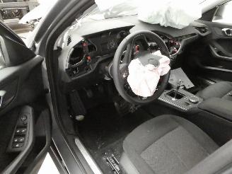 BMW 1-serie HATCH I picture 13