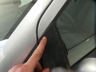 Ford Ka TITANIUM picture 6