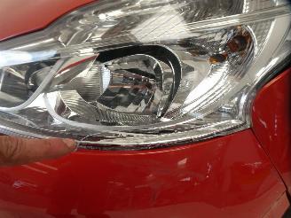 Peugeot 208 LIKE picture 6