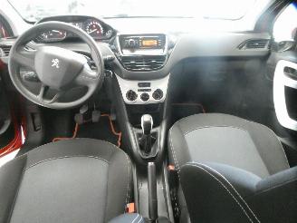 Peugeot 208 LIKE picture 16