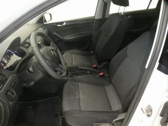 Skoda Rapid ACTIVE picture 18