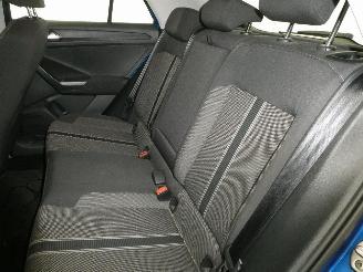 Volkswagen T-Roc  picture 15