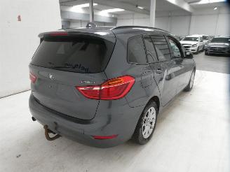 BMW 2-serie 216D picture 10