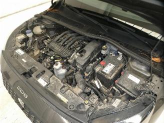 Peugeot 208 II STYLE picture 20